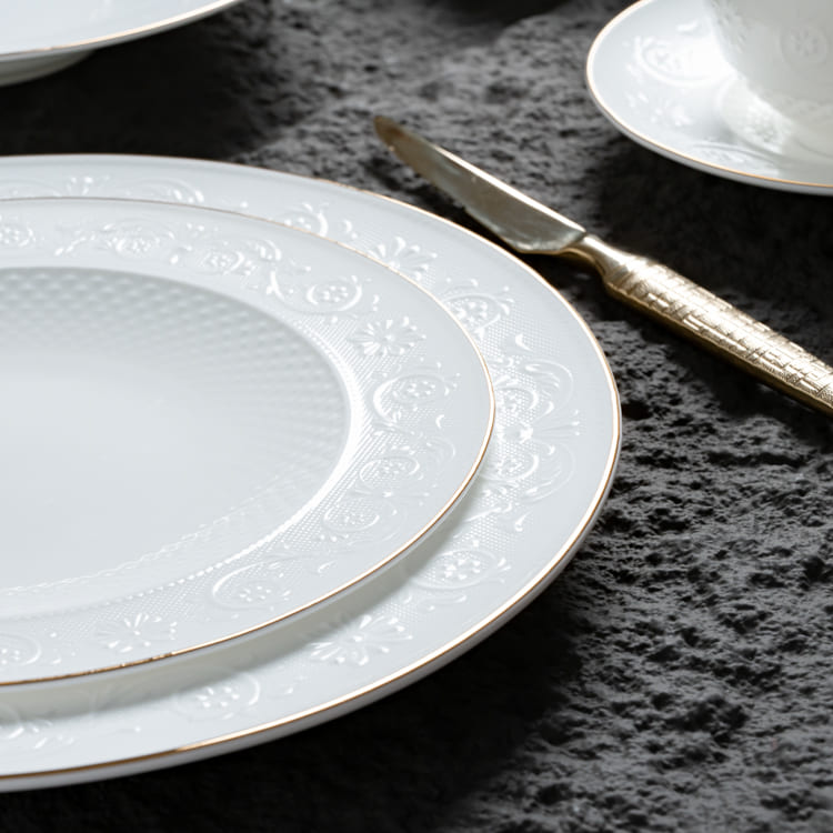 White Bone China Dinner Plates with Gold Rim (4)