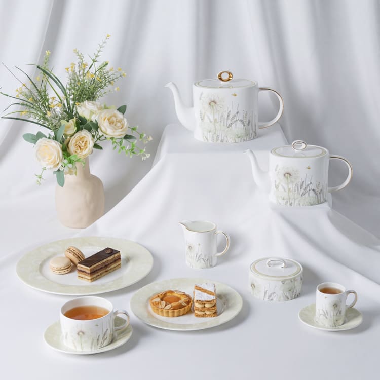 Whisper Wind Floral Dinnerware Set (1)