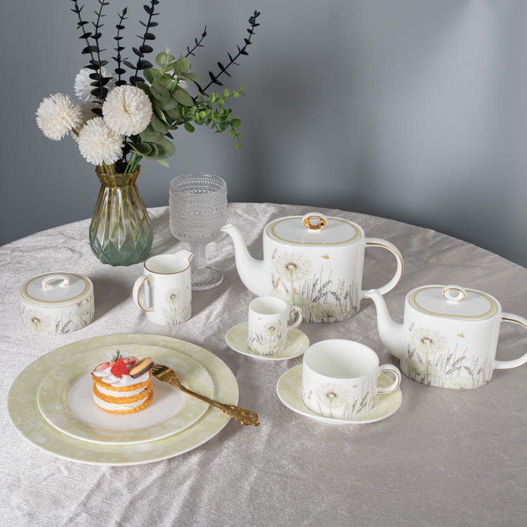Whisper Wind Floral Dinnerware Set (3)