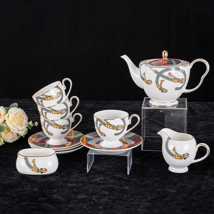 Attitude Premium Bone China Tea Pot Set (2)