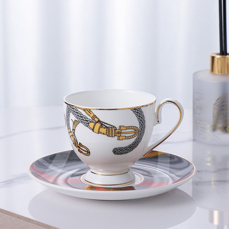 Attitude Premium Bone China Tea Pot Set (8)