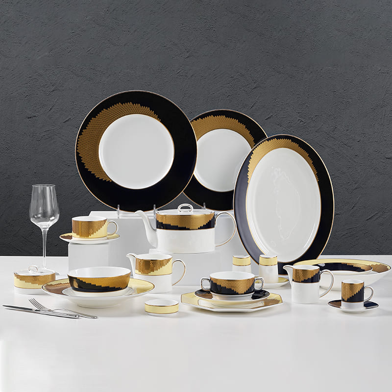 Black Gold Bone China Dinnerware Set (1)