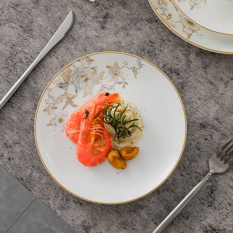 Splendid Flourishing Bone China Dinnerware Set (1)