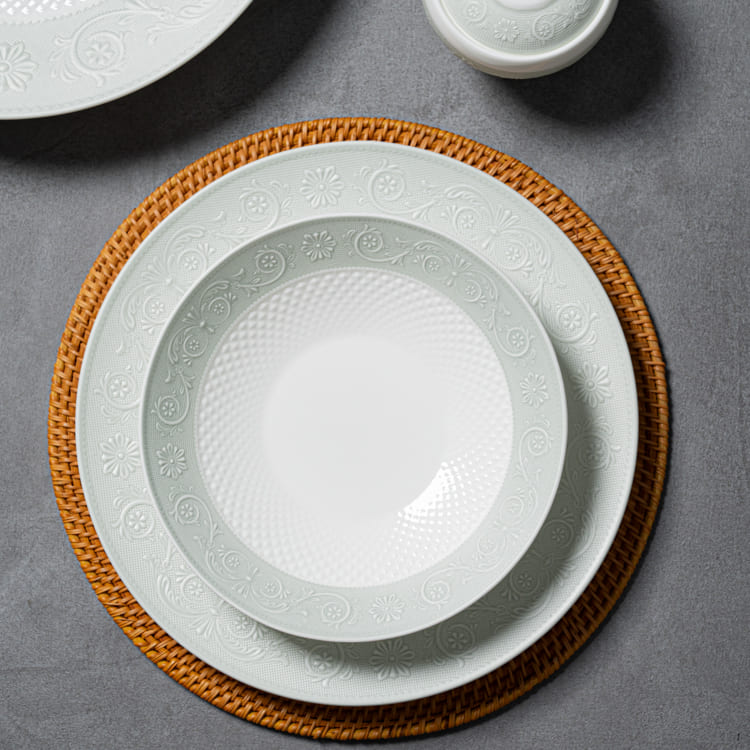 Constella Embossed Bone China Plates (6)