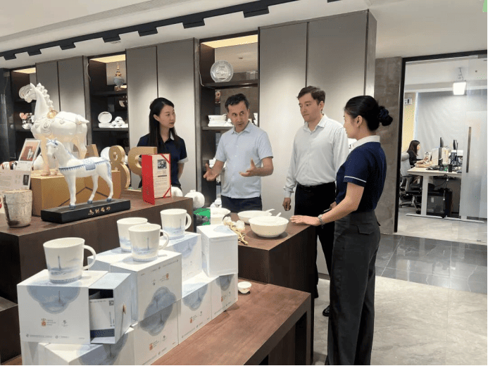 PITO Welcomes Business Consul from the Consulate General of Uzbekistan in Guangzhou for Cultural and Industry Exchange (7)