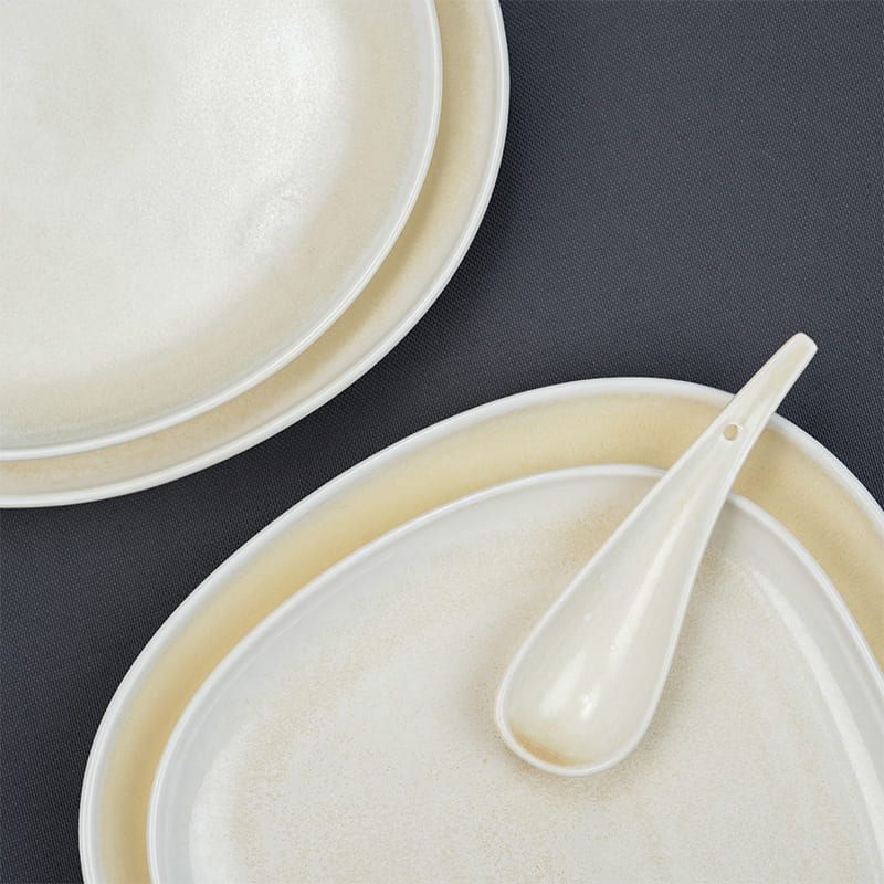 Minimalist Porcelain Tableware (2)