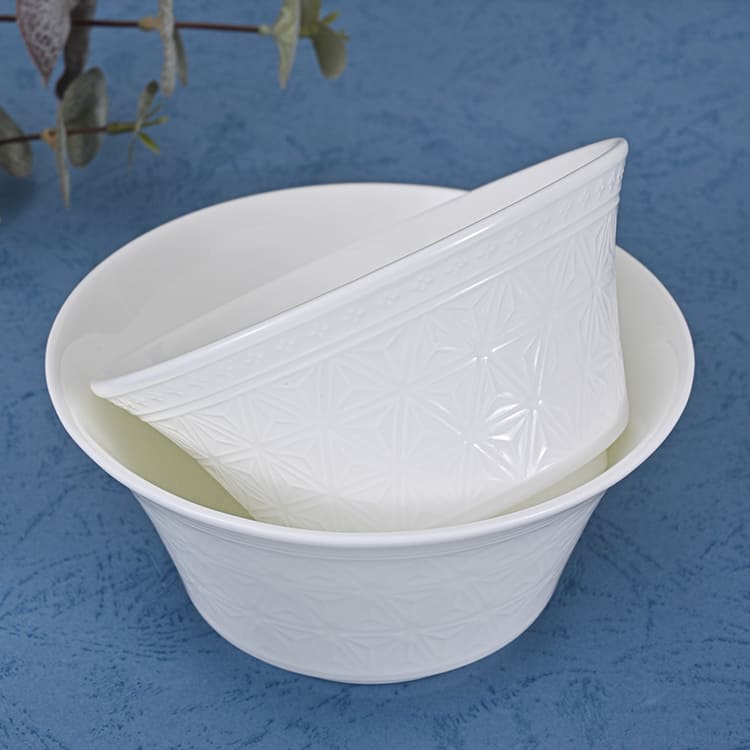 White Bone China Bowl with Relief Pattern (1)